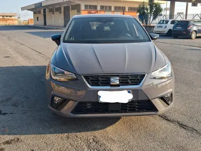 Usata Seat Ibiza 95 CV (69 kW) 2024 Grigio Utilitaria