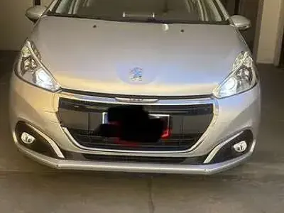 Usata Peugeot 208 Active 68 CV (50 kW) 2016 Grigio Utilitaria