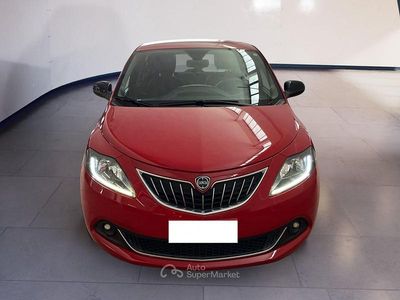 Usata Lancia Ypsilon Gold 69 CV (50 kW) 2022 Rosso Utilitaria