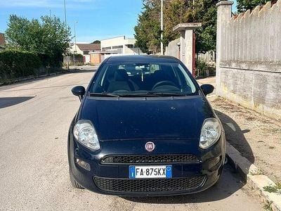 Usata Fiat Punto Evo Active 77 CV (56 kW) 2015 Blu Utilitaria