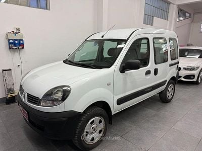 Usata Renault Kangoo 95 CV (69 kW) 2006 Bianco Monovolume