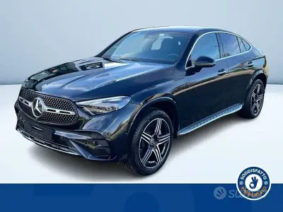 Nuova Mercedes GLC300e 2026 Nero Coupé