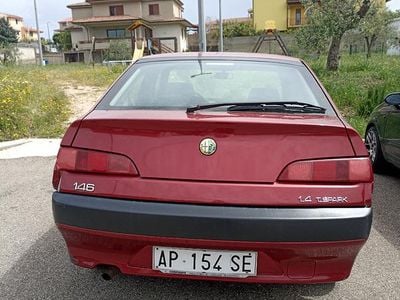 Usata Alfa Romeo 146 140 CV (102 kW) 1997 Rosso Utilitaria