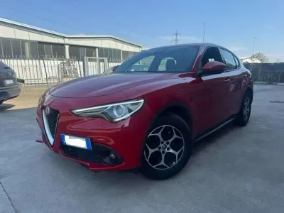 Usata Alfa Romeo Stelvio Sprint 190 CV (139 kW) 2022 Rosso SUV
