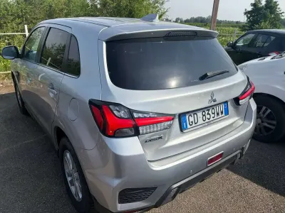 Usata Mitsubishi ASX 150 CV (110 kW) 2021 Argento SUV