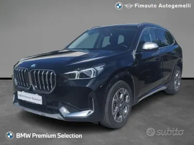 Usata BMW X1 xLine 136 CV (100 kW) 2022 Nero / pastello SUV