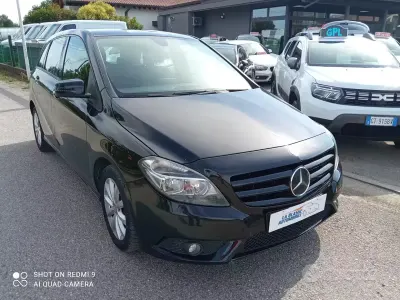 Usata Mercedes B180 Executive 109 CV (80 kW) 2014 Nero Monovolume