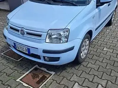 Usata Fiat Panda Dynamic 60 CV (44 kW) 2010 Blu/azzurro Utilitaria