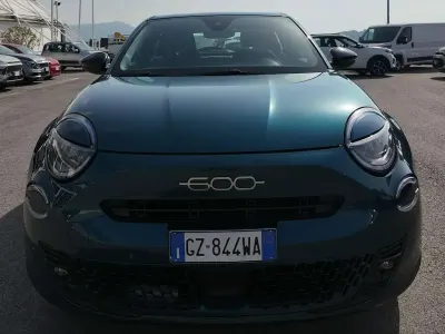 Usata Fiat 600 136 CV (100 kW) 2025 Blu/azzurro SUV