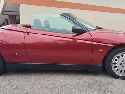 Usata Alfa Romeo Spider 150 CV (110 kW) 1996 Rosso Cabrio