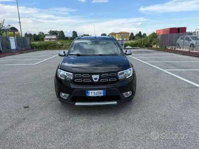 Usata Dacia Logan MCV Stepway 95 CV (69 kW) 2019 Grigio Station wagon
