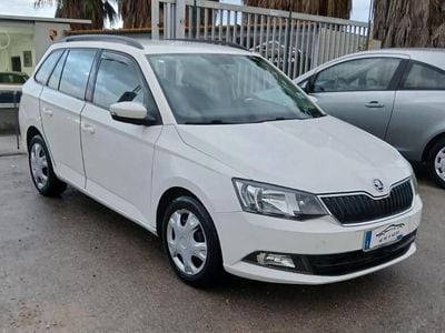 Usata Skoda Fabia Ambition 75 CV (55 kW) 2016 Bianco Utilitaria