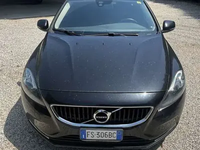 Usata Volvo V40 Business Edition 120 CV (88 kW) 2018 Berlina