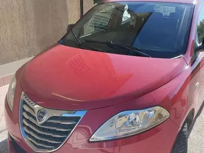 Usata Lancia Ypsilon