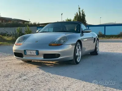 Usata Porsche Boxster 220 CV (161 kW) 2000 Grigio Cabrio
