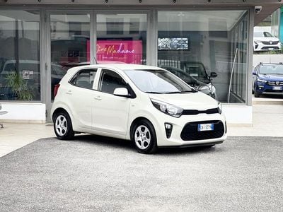 Usata Kia Picanto 67 CV (49 kW) 2023 Verde Utilitaria