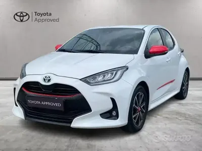 Usata Toyota Yaris Hybrid Trend 92 CV (67 kW) 2022 Bianco Berlina