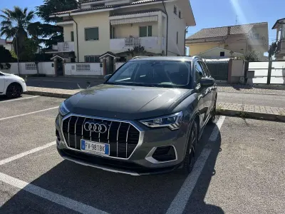 Usata Audi Q3 Advanced Plus 150 CV (110 kW) 2019 Grigio SUV