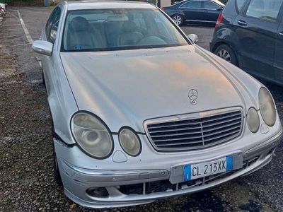 Mercedes E320