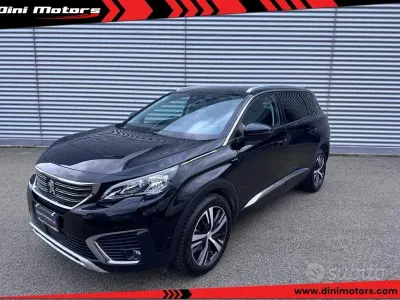 Usata Peugeot 5008 Allure 131 CV (96 kW) 2019 Nero SUV