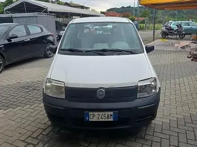 Usata Fiat Panda 54 CV (39 kW) 2005 Bianco Utilitaria