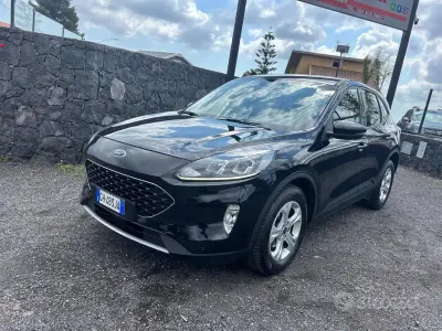 Usado Ford Kuga Titanium 120 CV (88 kW) 2021 Negro SUV
