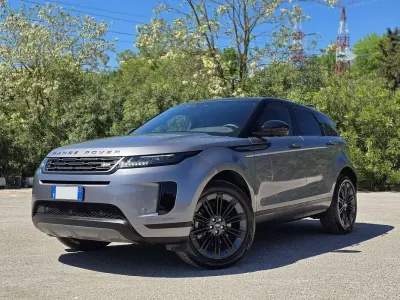 Käytetty Land Rover Range Rover evoque HSE Dynamic 200 HP (147 kW) 2024 Harmaa Katumaasturi