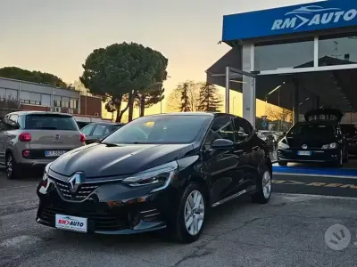 Usata Renault Clio V Intens 101 CV (74 kW) 2021 Nero Berlina