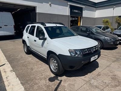 Usata Dacia Duster Ambiance 90 CV (66 kW) 2014 Bianco SUV