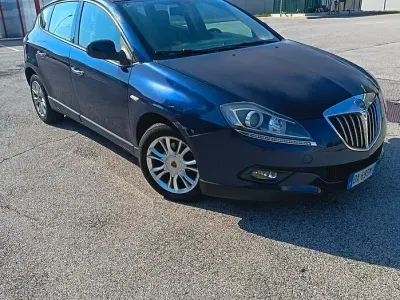 Usata Lancia Delta 120 CV (88 kW) 2009 Bluazzurro Utilitaria