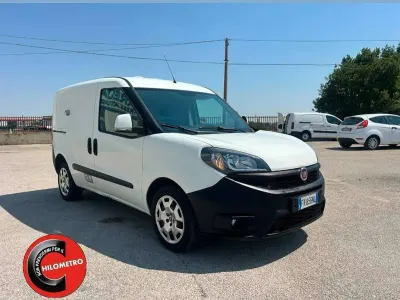 Usata Fiat Doblò Easy 120 CV (88 kW) 2019 Bianco Monovolume
