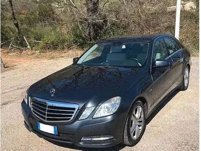 Usata Mercedes E350 Avantgarde 306 CV (225 kW) 2011 Grigio Berlina
