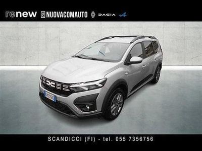 Usata Dacia Jogger Expression 100 CV (73 kW) 2023 Grigio chiaro Monovolume