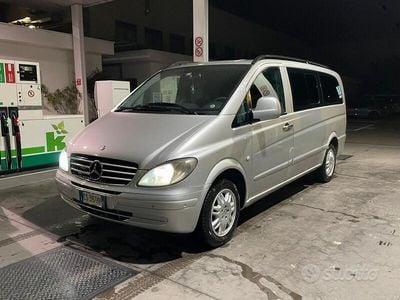 Usata Mercedes Vito 150 CV (110 kW) 2005 Grigio Furgone