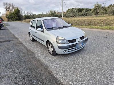 Usata Renault Clio II 95 CV (69 kW) 2003 Other Berlina