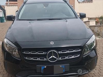Usata Mercedes GLA200 136 CV (100 kW) 2019 Nero SUV