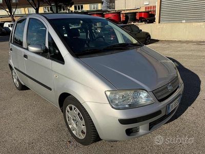 Usata Fiat Idea 77 CV (56 kW) 2007 Grigio Monovolume