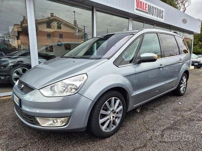 Usata Ford Galaxy Ghia 140 CV (102 kW) 2008 Grigio Monovolume