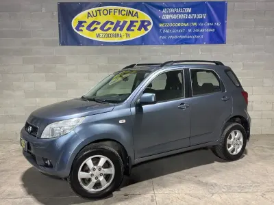 Usata Daihatsu Terios 105 CV (77 kW) 2006 Grigio SUV