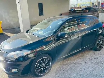 Usata Renault Mégane III 110 CV (80 kW) 2012 Nero Berlina