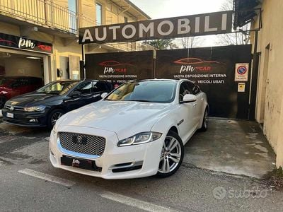 Usata Jaguar XJ Portfolio 300 CV (220 kW) 2017 Bianco Berlina
