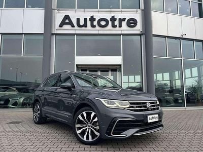 Usata VW Tiguan R-line 200 CV (147 kW) 2022 Grigio SUV