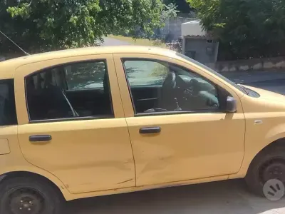 Usata Fiat Panda 69 CV (50 kW) 2006 Giallo Utilitaria
