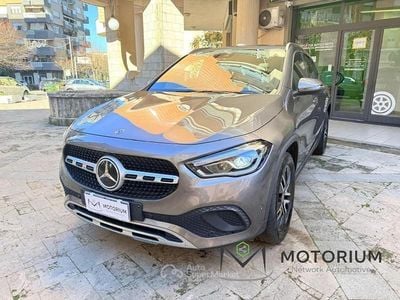 Usata Mercedes GLA200 150 CV (110 kW) 2020 Grigio SUV