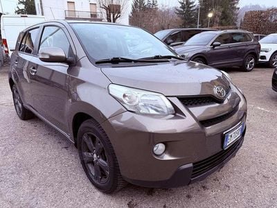 Usata Toyota Urban Cruiser Sol 90 CV (66 kW) 2012 Grigio Utilitaria