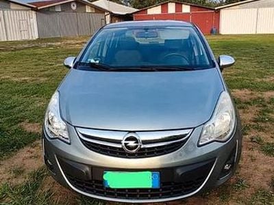 Usata Opel Corsa Club 86 CV (63 kW) 2012 Grigio Berlina