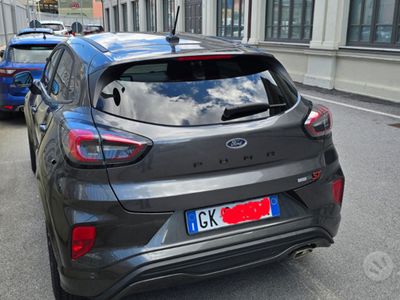 Usata Ford Puma 125 CV (91 kW) 2022 Grigio SUV