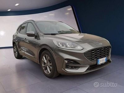 Usata Ford Kuga ST-Line 120 CV (88 kW) 2023 Grigio SUV