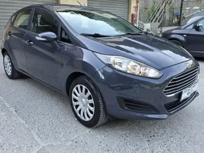 Usado Ford Fiesta Titanium 60 CV (44 kW) 2014 Azul Utilitario