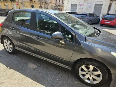 Usata Peugeot 308 SW Premium 109 CV (80 kW) 2009 Station wagon